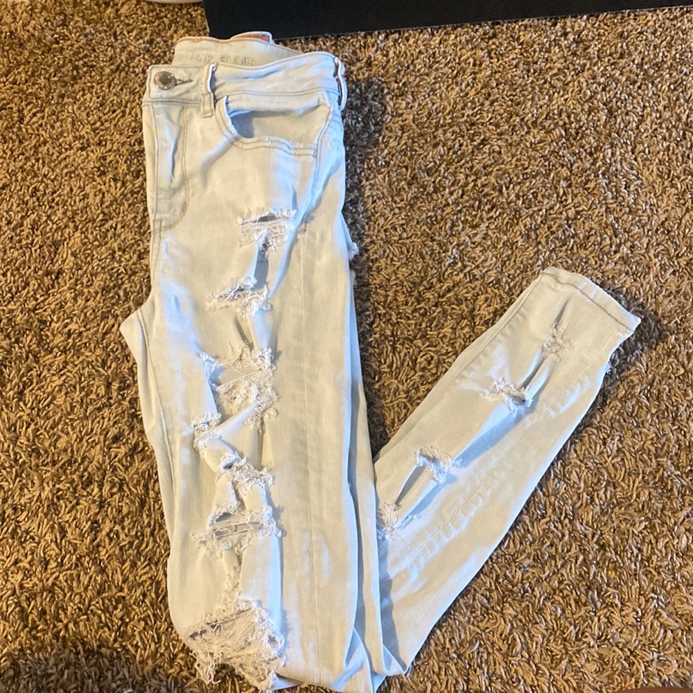 Brand: American Eagle Hi-rise Crop Size: 4 Color: Light wash